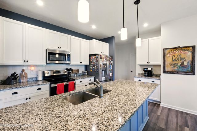 579 Williamsburg Dr, Mt Washington, KY 40047