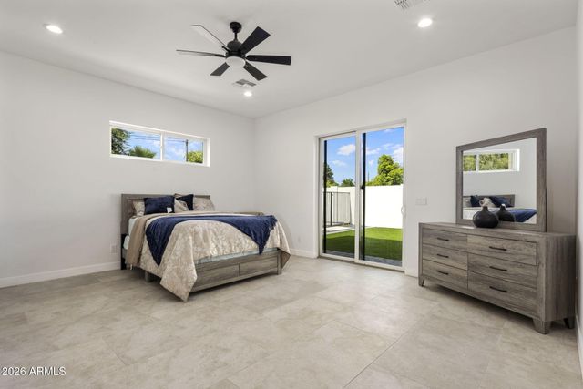 707 E OCOTILLO Road, Phoenix, AZ 85014