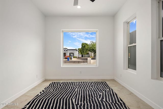 707 E OCOTILLO Road, Phoenix, AZ 85014