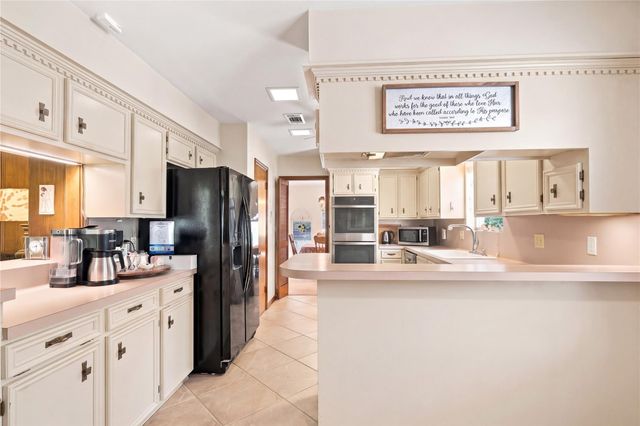 1114 Appleford Drive, Seabrook, TX 77586