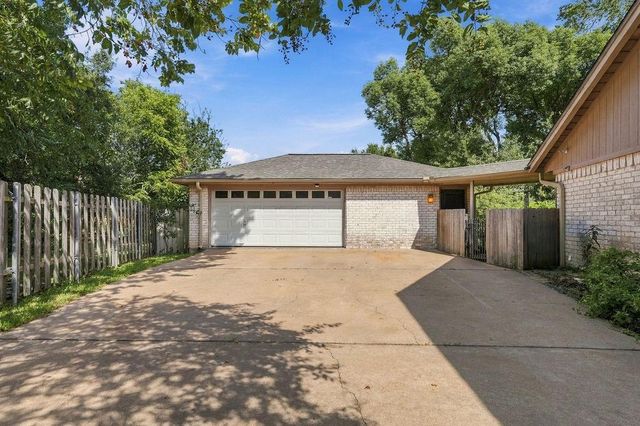 1114 Appleford Drive, Seabrook, TX 77586