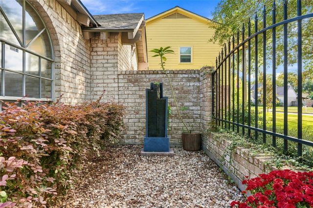 1114 Appleford Drive, Seabrook, TX 77586