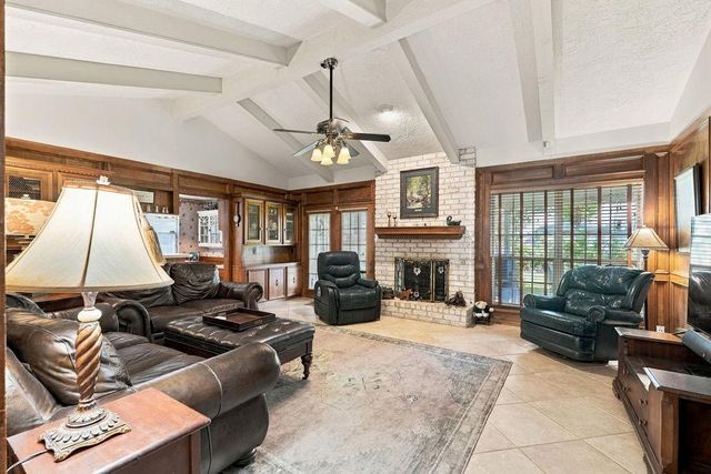 1114 Appleford Drive, Seabrook, TX 77586
