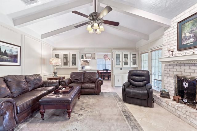 1114 Appleford Drive, Seabrook, TX 77586