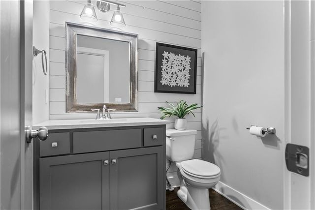 4509 NE Parks Summit Terrace, Lee's Summit, MO 64064