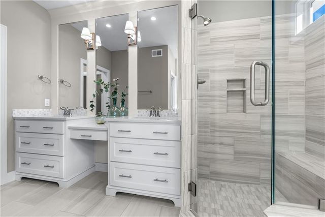 4509 NE Parks Summit Terrace, Lee's Summit, MO 64064