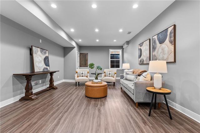 4509 NE Parks Summit Terrace, Lee's Summit, MO 64064