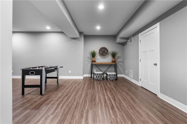 4509 NE Parks Summit Terrace, Lee's Summit, MO 64064