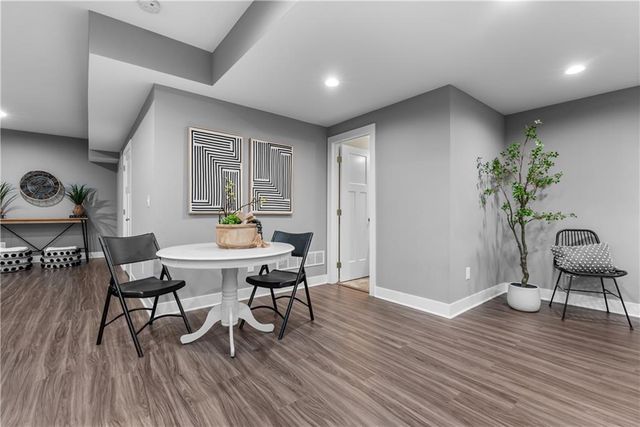 4509 NE Parks Summit Terrace, Lee's Summit, MO 64064