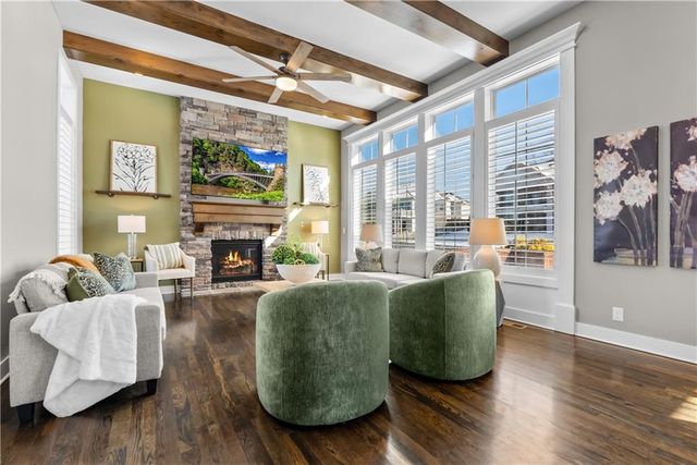 4509 NE Parks Summit Terrace, Lee's Summit, MO 64064