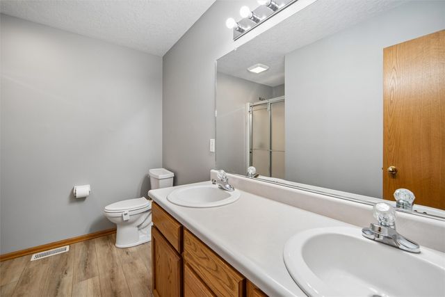 109 SW Hickory Glen, Grimes, IA 50111