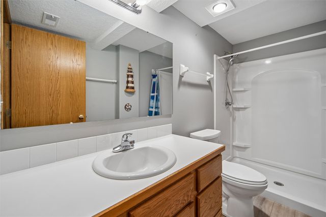 109 SW Hickory Glen, Grimes, IA 50111