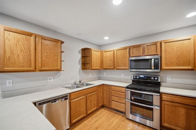 109 SW Hickory Glen, Grimes, IA 50111