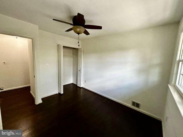 3715 MOSS DR, Annandale, VA 22003