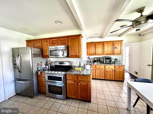 3715 MOSS DR, Annandale, VA 22003