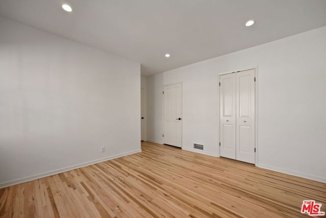 450 Smithwood Drive, Beverly Hills, CA 90212