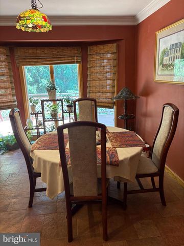 23 WILLIS DR, Ewing, NJ 08628