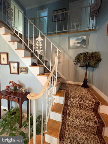 23 WILLIS DR, Ewing, NJ 08628