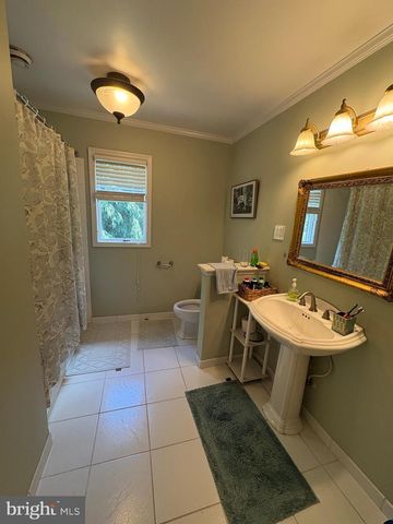 23 WILLIS DR, Ewing, NJ 08628