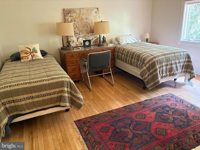 23 WILLIS DR, Ewing, NJ 08628