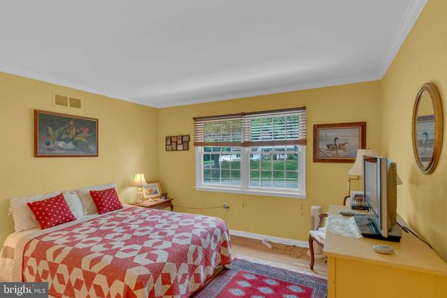 23 WILLIS DR, Ewing, NJ 08628