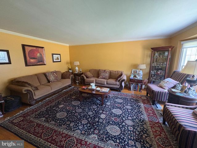 23 WILLIS DR, Ewing, NJ 08628