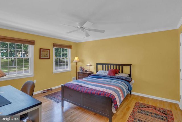 23 WILLIS DR, Ewing, NJ 08628
