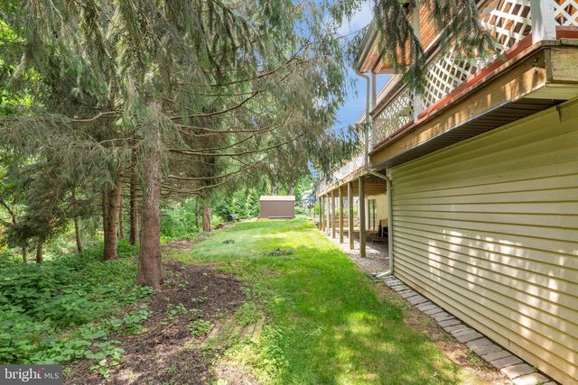 23 WILLIS DR, Ewing, NJ 08628