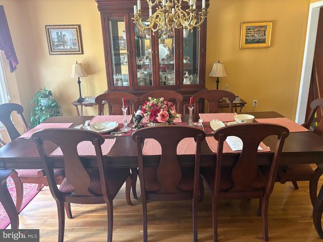 23 WILLIS DR, Ewing, NJ 08628