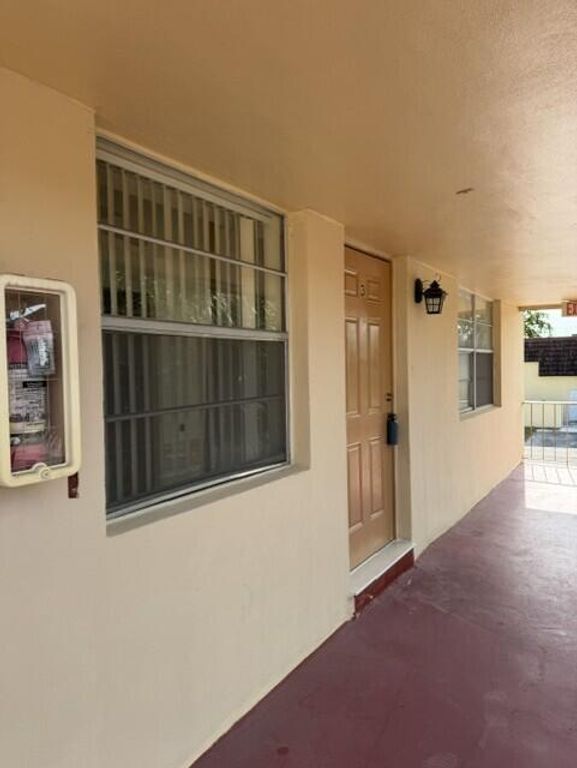3651 SW 60th Terrace 3, Davie, FL 33314
