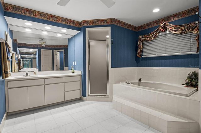 1142 LONGWOOD OAKS BOULEVARD, Lakeland, FL 33811