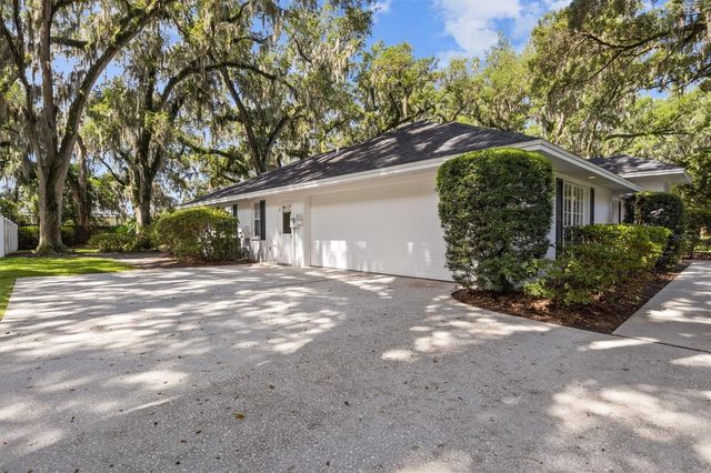 1142 LONGWOOD OAKS BOULEVARD, Lakeland, FL 33811