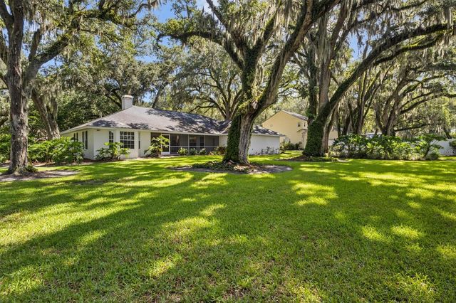 1142 LONGWOOD OAKS BOULEVARD, Lakeland, FL 33811