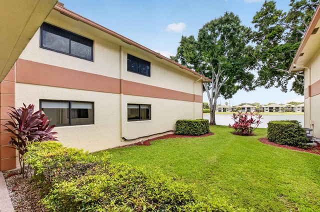 15401 Pembridge Avenue 15, Delray Beach, FL 33484