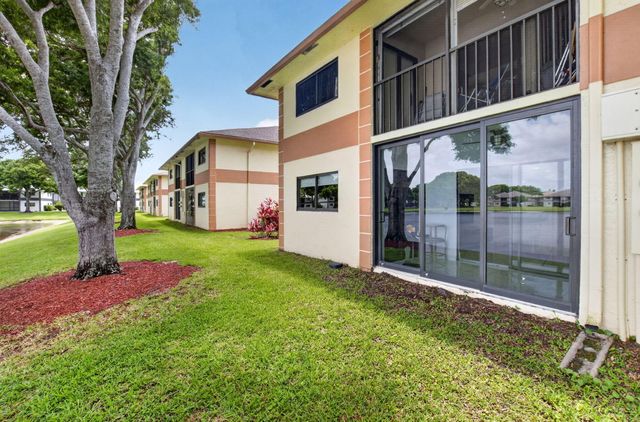 15401 Pembridge Avenue 15, Delray Beach, FL 33484