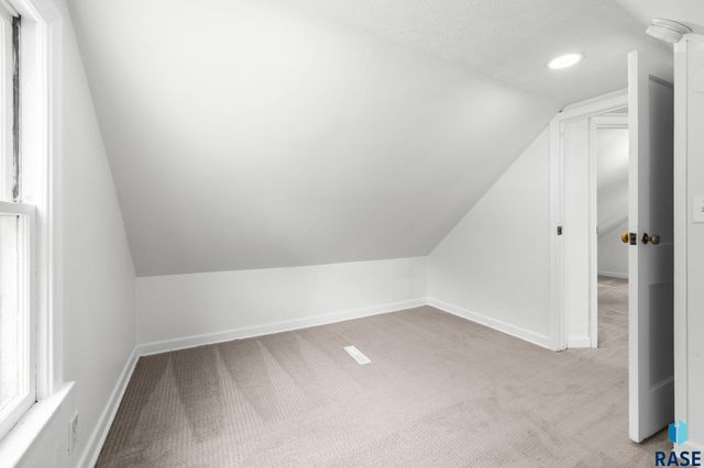 415 W Bailey St Street, Sioux Falls, SD 57104