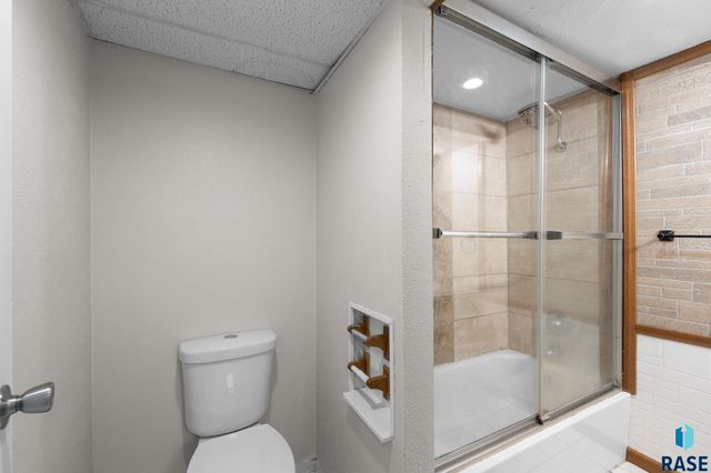 415 W Bailey St Street, Sioux Falls, SD 57104