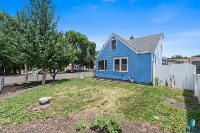 415 W Bailey St Street, Sioux Falls, SD 57104