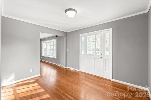 1612 Redcoat Drive, Charlotte, NC 28211