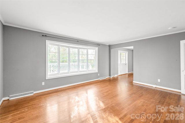 1612 Redcoat Drive, Charlotte, NC 28211