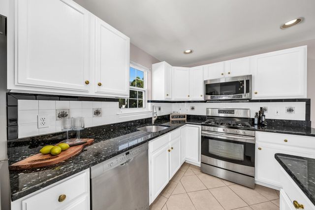 51 Bucklin Rd, North Andover, MA 01845