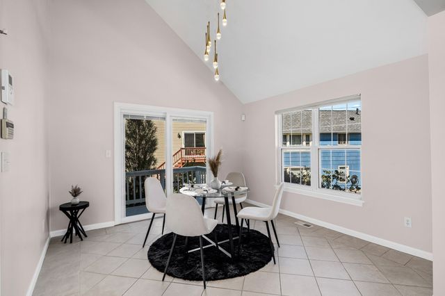 51 Bucklin Rd, North Andover, MA 01845
