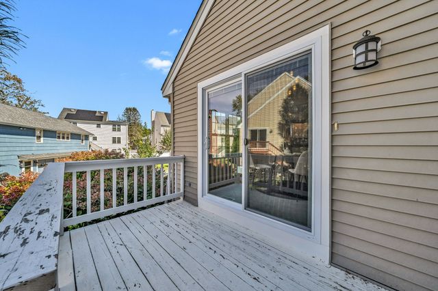 51 Bucklin Rd, North Andover, MA 01845