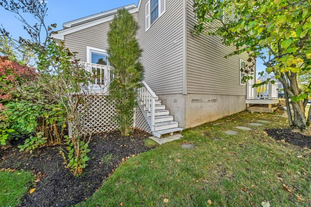 51 Bucklin Rd, North Andover, MA 01845