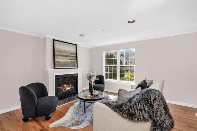 51 Bucklin Rd, North Andover, MA 01845
