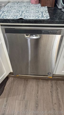 5807 E 22nd Place, Tulsa, OK 74114