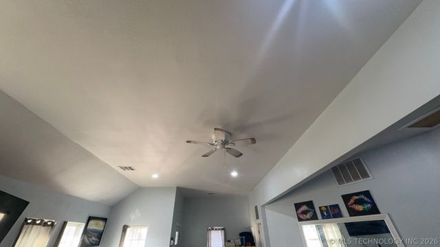 5807 E 22nd Place, Tulsa, OK 74114