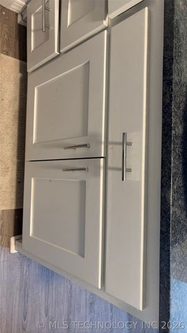 5807 E 22nd Place, Tulsa, OK 74114