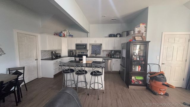 5807 E 22nd Place, Tulsa, OK 74114