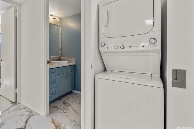 700 Richards Street 2506, Honolulu, HI 96813